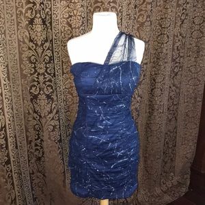 GORGEOUS cocktail dress!—-Final price!!—